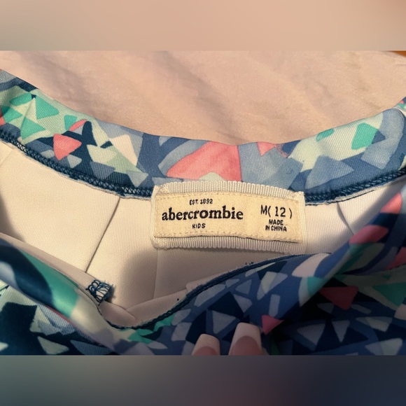 Abercrombie & Fitch Girls skirt size 12 (M) - Picture 3 of 3